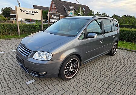 VW Touran Volkswagen Trendline
