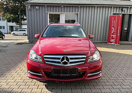 Mercedes-Benz C 300 3.0LBlueEfficiency 4Matic/Automatik/Navi/
