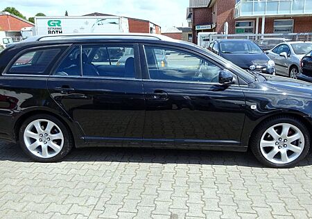 Toyota Avensis Kombi 2. Executive AHK Klima Sitzheizung