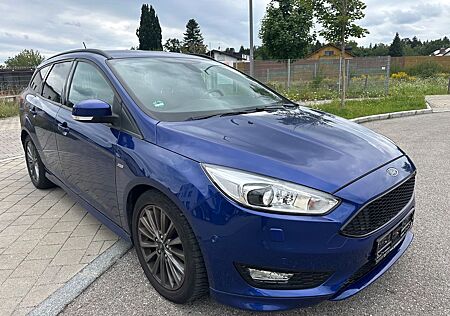 Ford Focus Turnier ST-Line 1,5 Automatik Navi Bi-Xeno