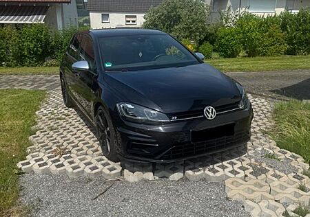 VW Golf Volkswagen 2.0 TSI DSG 4MOTION R Performance
