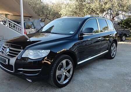 VW Touareg Volkswagen 3.0 V6 TDI Tiptronic Individual Indi...