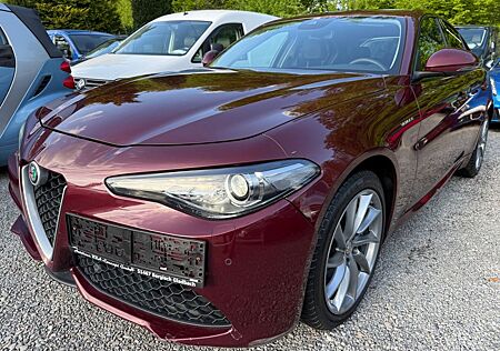 Alfa Romeo Giulia Veloce Q4 Aut.Leder,Xenon,Shz,Nav,Kam,PDC