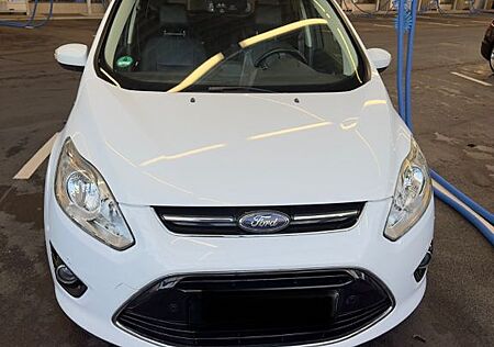 Ford Grand C-Max 2,0TDCi 103kW Titanium Titanium