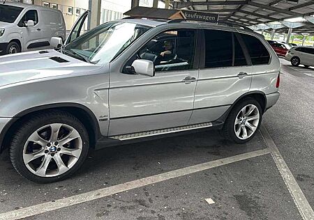 BMW X5 4.4i - LPG GAS