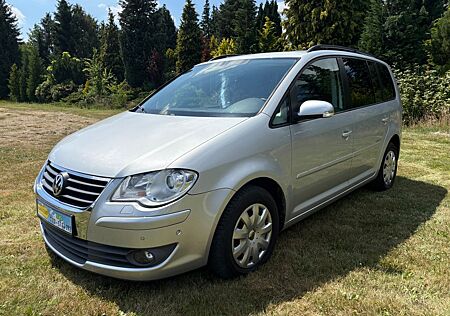VW Touran Volkswagen United