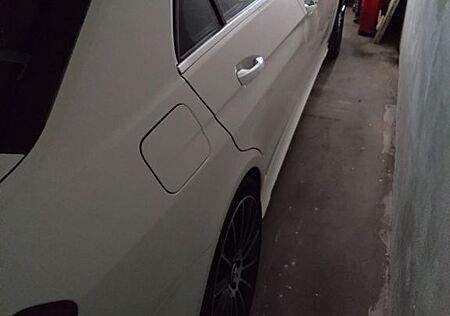 Mercedes-Benz E 500 4MATIC AVANTGARDE AVANTGARDE