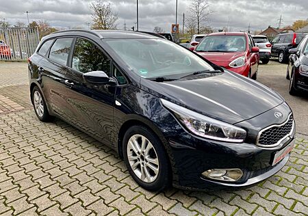 Kia Cee'd Sportswagon /Leicht verhagelt