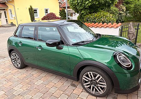 MINI Cooper S 5-Türer    Classic Trim *FACELIFT*