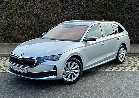 Skoda Octavia Combi 116PS TOP Selection NAVI LM17"AHK