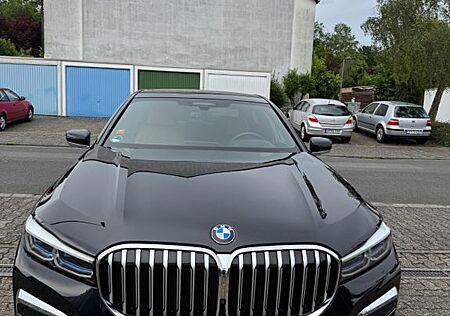 BMW 740 740dxDrive M SPORT GARANTIE !
