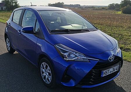 Toyota Yaris Hybrid Business Edition Klima nur 6850 Km