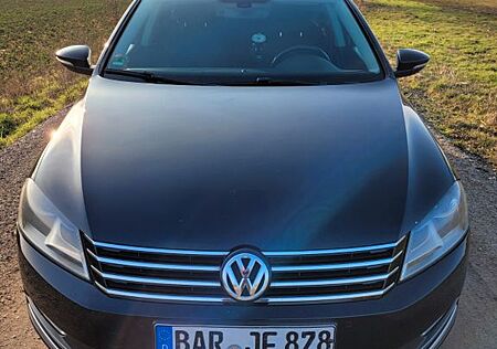 VW Passat Variant Volkswagen 2.0 TDI 4MOT Exclusive BMotio...