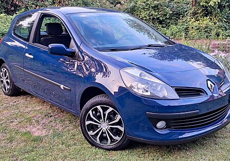 Renault Clio Authentique 1.2 16V Eco2 48kW Authentique