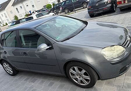 VW Golf Volkswagen V Lim. Automatik