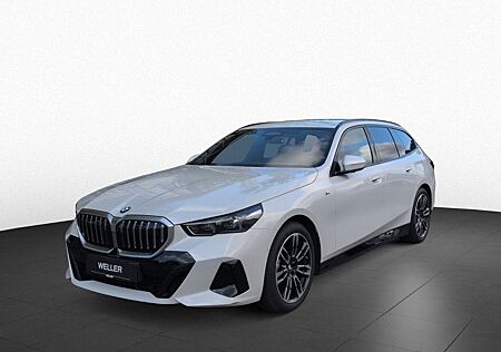 BMW 520d Tour M SPORT DAProf 360° StndHzg H/K AHK
