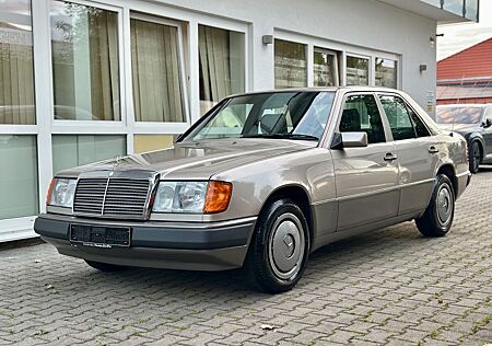 Mercedes-Benz 260 E Limousine | H-Zulassung + TÜV-NEU