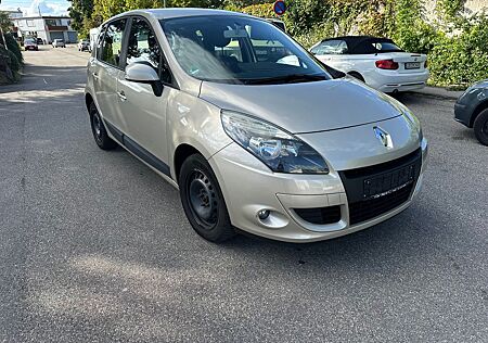 Renault Scenic 1.6 16V 110