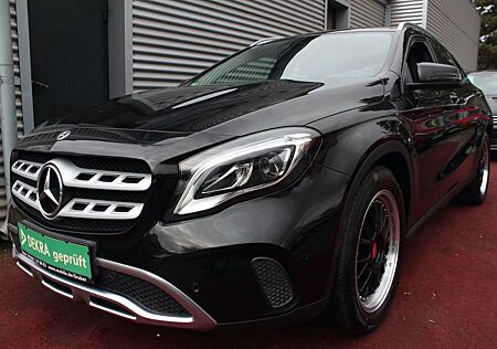 Mercedes-Benz GLA 180 URBAN KLIMA NAVI LED 18.ZOLL ALU PDC
