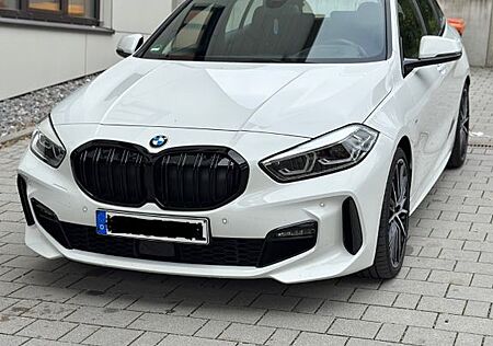 BMW 120 BMW120D M SPORT LED/HEADUP/ 5 J. GARANTIE