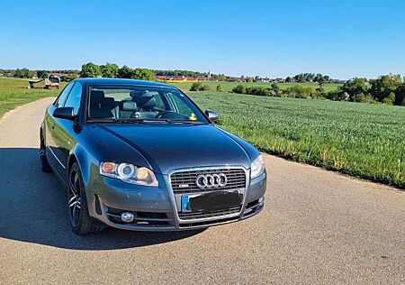 Audi A4 2.0 T FSI multitronic -
