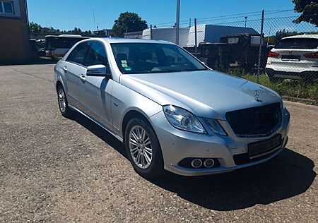 Mercedes-Benz E 200 E200 CGI/ELEGANCE/AUT/NAVI/SCHIEBEDACH/PDC
