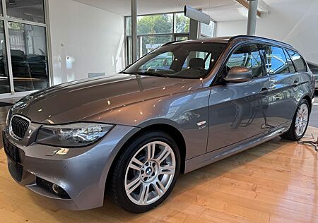 BMW 330i xDrive Touring M-PAKET*NAVI*AUTOMATIK*PANO*
