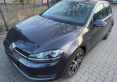 VW Golf Volkswagen 7 1.2 TSI BMT LOUNGE NAVI TEMPOMAT XENON