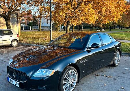 Maserati Quattroporte 4.2 V8