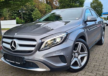 Mercedes-Benz GLA 180 GLA-180-AUT*KLIMA+LED+NAV+LEDER+TEMP+SHZ+AMG-ALU