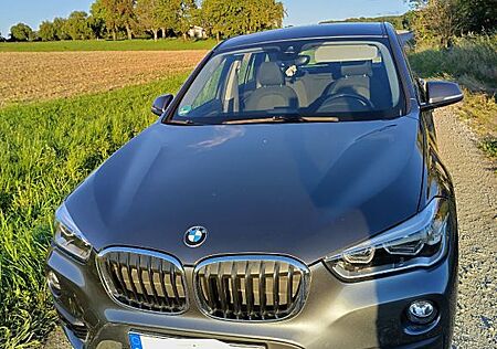 BMW X1 sDrive18i Advantage Advantage