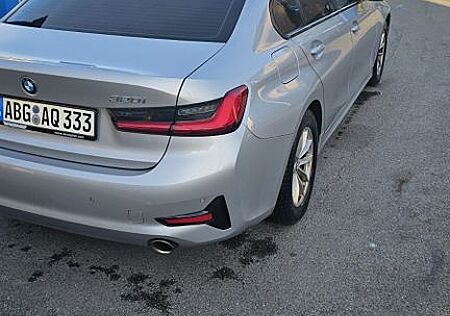 BMW 320 gebraucht kaufen BMW 320i Automatik - Limousine , VB