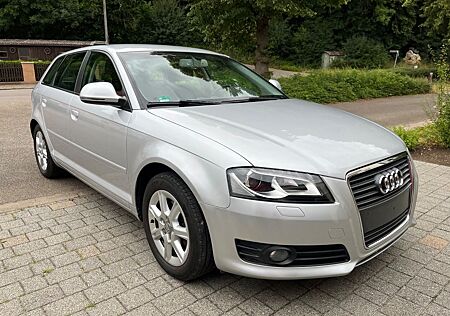 Audi A3 1.4 TFSI Sportback TÜV neu Anhängerkupplung