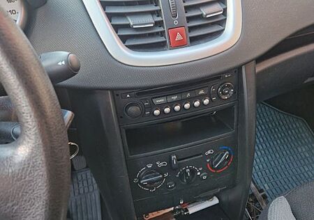 Peugeot 207 1.4 Filou 75 Filou