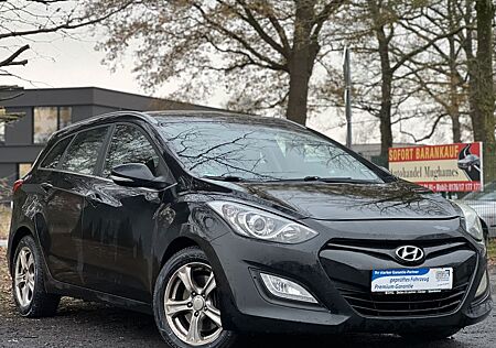 Hyundai i30 cw Trend 1.6 CRDI*Automatik*2.Hand*Navi*Kame
