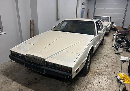 Aston Martin Lagonda