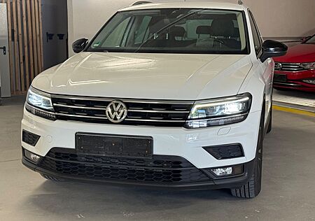 VW Tiguan Volkswagen IQ.DRIVE DSG / AHK / Navi / Xenon