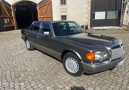 Mercedes-Benz S 560 SE Oldtimer H-Kennz gepflegt v8 D-Modell