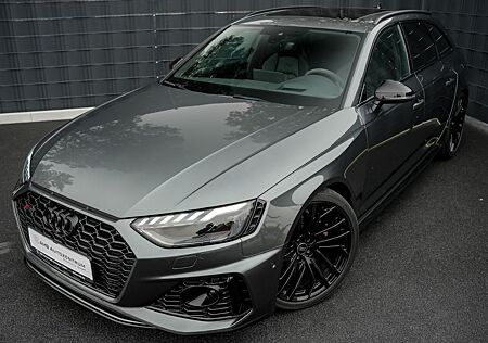 Audi RS4 Avant 2.9 TFSI quattro*RS AGA*ESSENTIAL*PANO