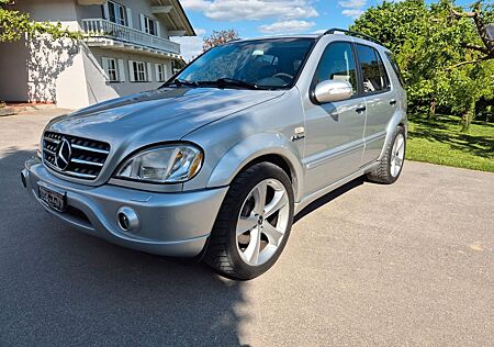 Mercedes-Benz ML 55 AMG AMG LPG Leder Bose TÜV