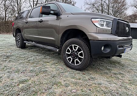 Toyota Tundra