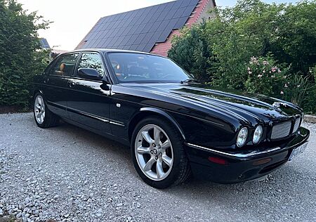 Jaguar XJR 4.0 XJR