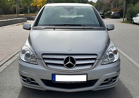Mercedes-Benz B 180 BlueEFFICIENCY -