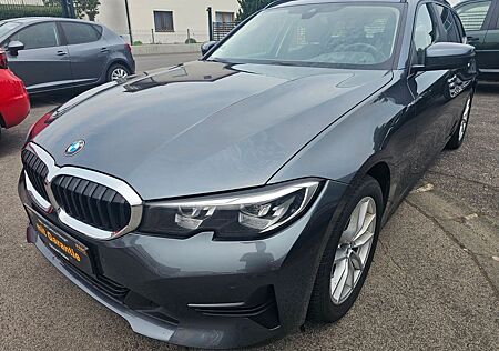 BMW 320 Baureihe 3 Touring d xDrive Advantage