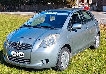 Toyota Yaris 1,4-l-D-4D Sol Sol