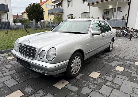 Mercedes-Benz E 280 Classic 95TKM Garagenfund