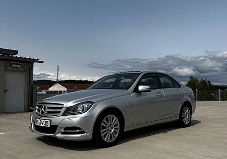 Mercedes-Benz C 250 ELEGANCE, 1.Hand, ILS, 8fach, Service neu