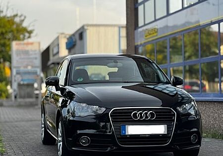 Audi A1 1.2 TFSI Navi Einparkhilfe Tempomat Sitzheiz.