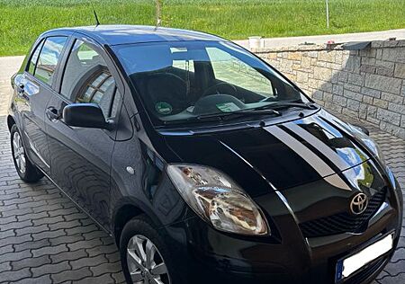 Toyota Yaris 1,0-l-VVT-i -