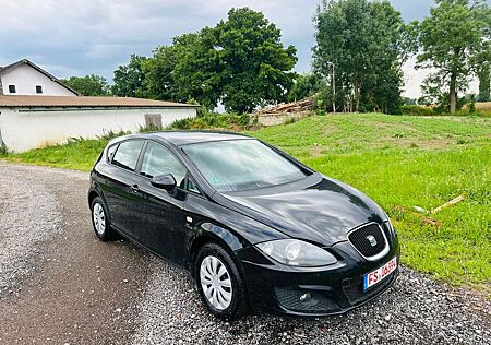 Seat Leon BJ-2011 1,6 DIESEL KLMA TÜV-2027 EURO 5
